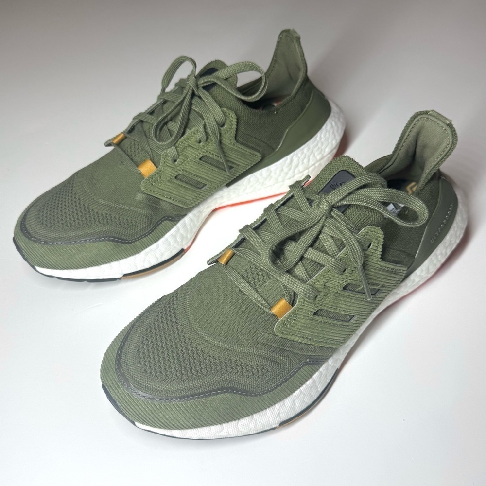 Adidas Men's UltraBoost 22 Olive Green Athletic Running Shoes Size- 8 - Picture 6 of 9